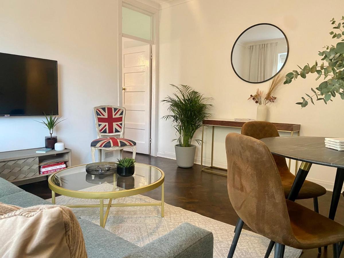 Newly Refurbished 2 Bedroom Apartment In South London Bagian luar foto